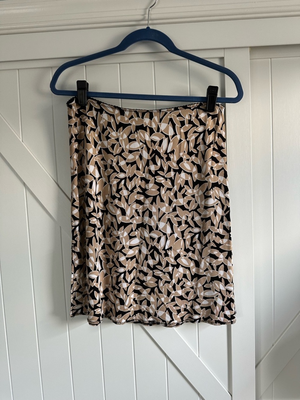 GAP Floral A-Line Skirt Black Tan White Side Slits Size Medium